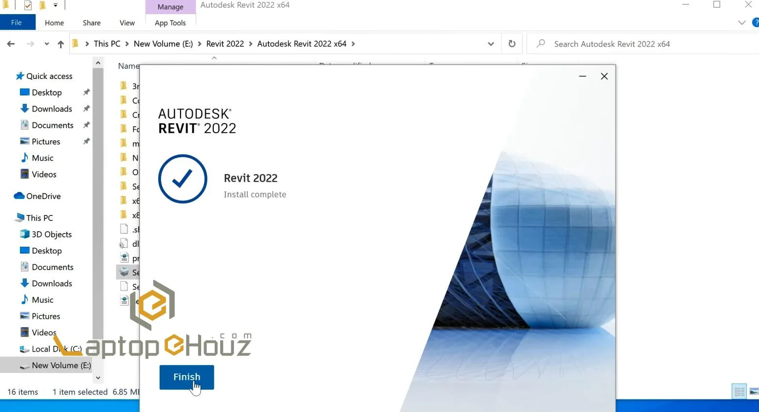 Bấm nút Finish trên Revit